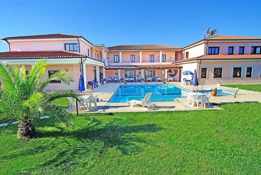 Hotel Baja Azzurra Bari Sardo Exterior foto